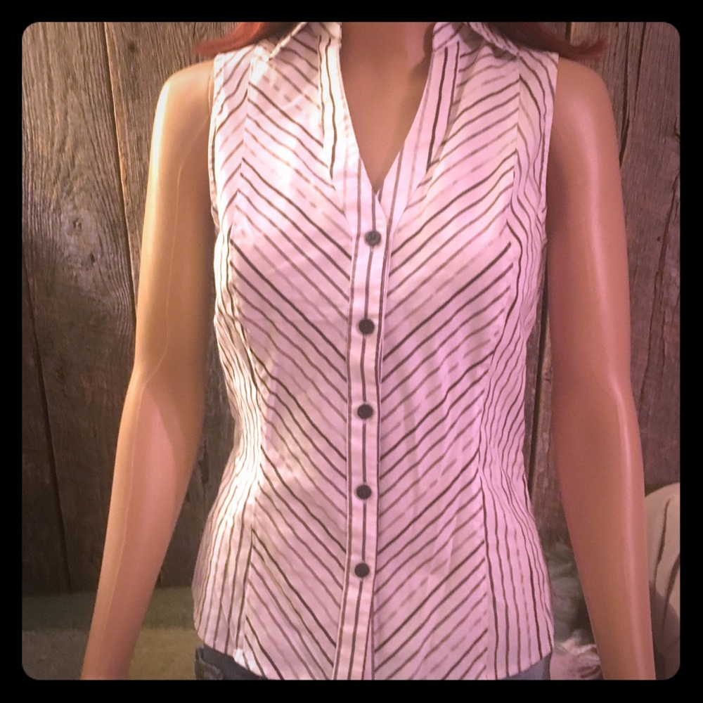 Black & white striped sleeveless Express top XS
